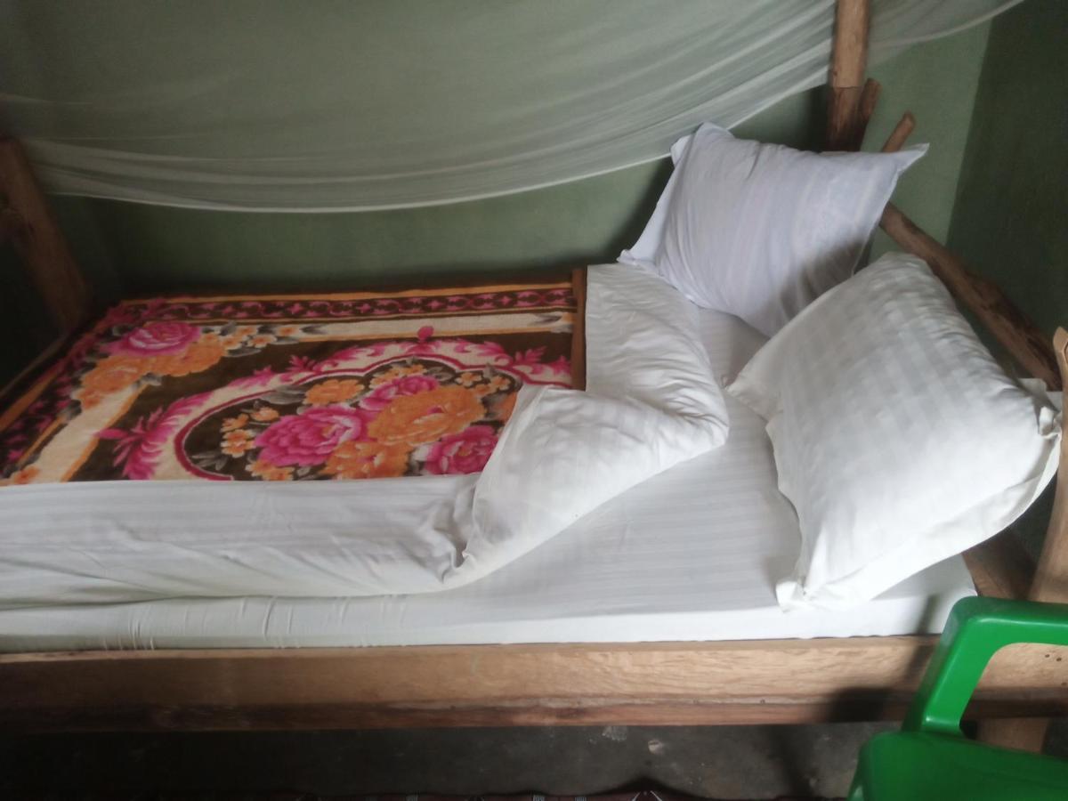 Lake Lyantonde eco campsite original Fort Portal Esterno foto